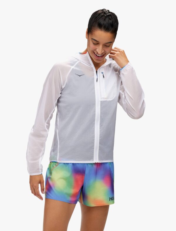 W HOKA Ultralite Jacket - מעיל רוח הוקה סקייפלואו לנשים