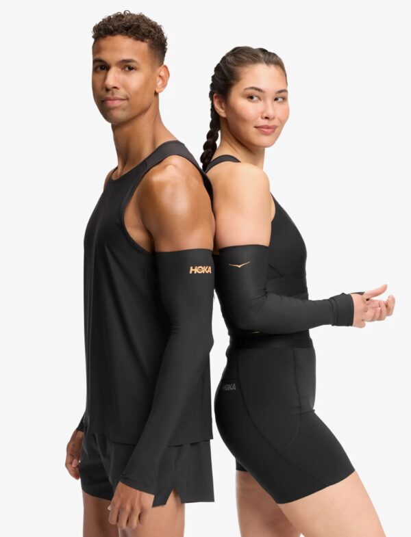 U HOKA AIROLITE ARM SLEEVES – שרוולי ידיים הוקה אירולייט לריצה