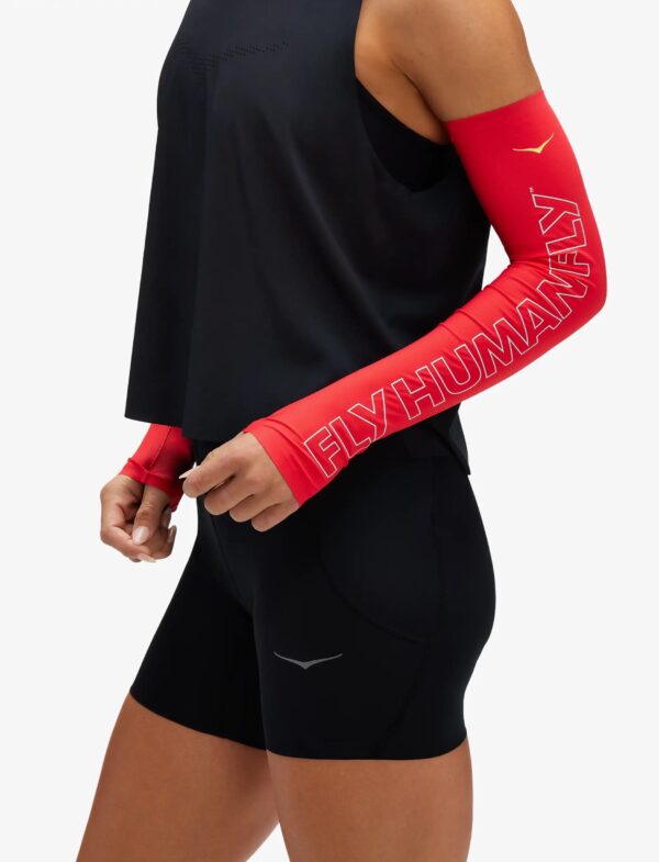 U HOKA AIROLITE ARM SLEEVES – שרוולי ידיים הוקה אירולייט לריצה