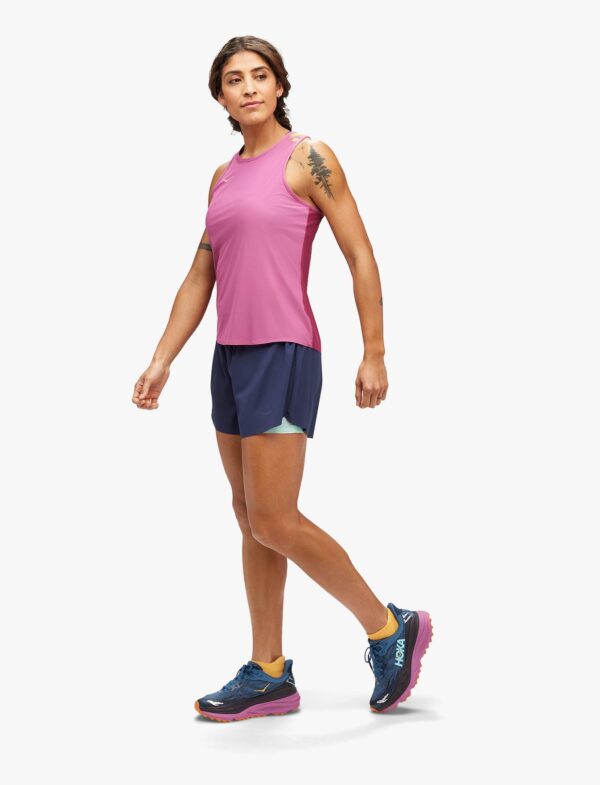 גופיית ריצה הוקה אירולייט לנשים - W HOKA AIROLITE RUN TANK