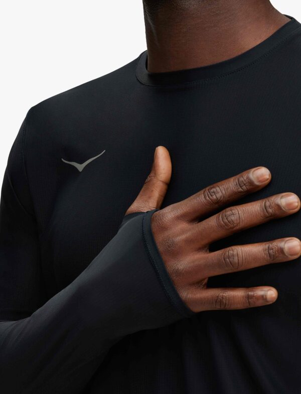 M HOKA AIROLITE RUN LONG SLEEVE - חולצת ריצה הוקה טי אירולייט - שרוול ארוך לגברים