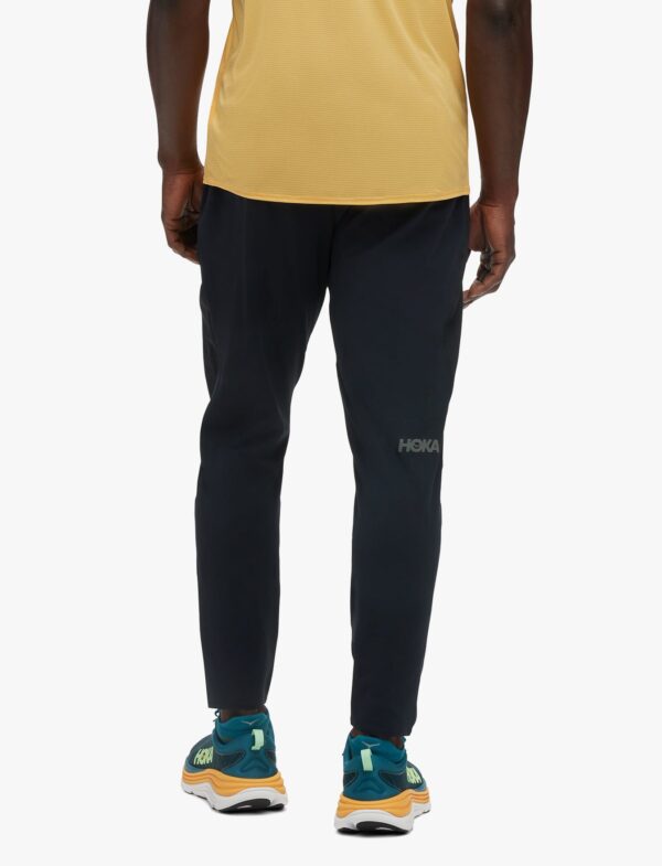 M HOKA NOVAFLY RUN PANT - מכנסי ריצה ארוכים הוקה נובה פליי לגברים שחור