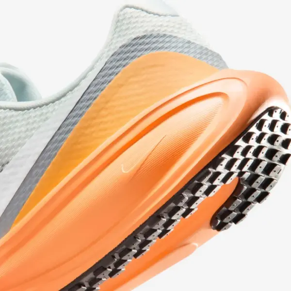 Nike Revolution 8 - נייקי רבולושין 8