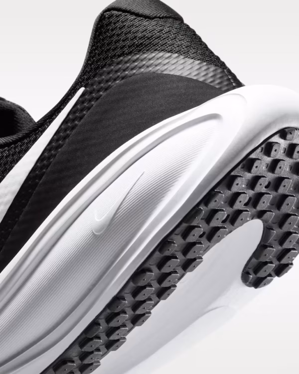 Nike Revolution 8 - נייקי רבולושין 8