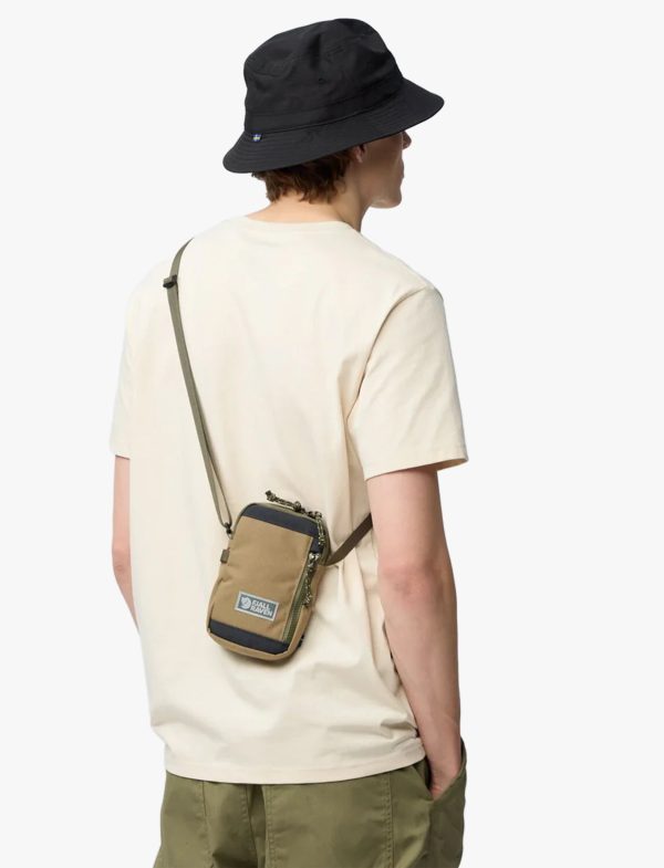 Kanken Vardag Pocket Small - תיק צד קנקן בצבע שחור