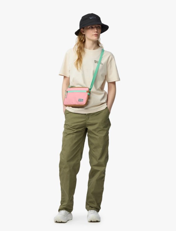 Kanken Vardag Pocket Large - תיק צד קנקן בצבע שחור