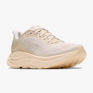HOKA CLIFTON 11 - נעלי ספורט נשים הוקה קליפטון 11 בצבע חימר בהיר/שיבולת שועל