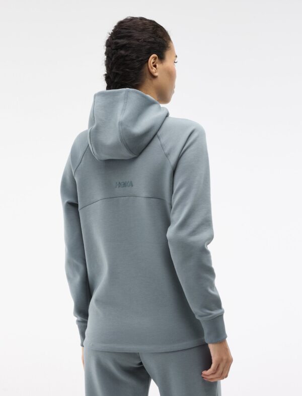 Hoka Essential Recovery Hoodie - סווטשירט הוקה לנשים בצבע כחול צפחה